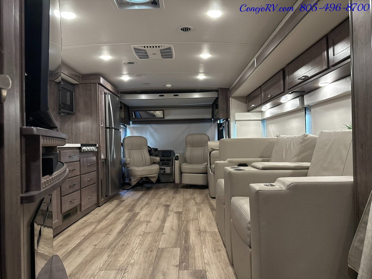 2023 Winnebago Forza 38W Triple Slide Outs Bunkhouse Loft Bed 2 Bath  Cummins Turbo Diesel 45k Miles - Photo 35 - Thousand Oaks, CA 91360