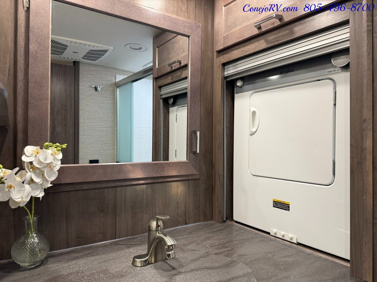 2023 Winnebago Forza 38W Triple Slide Outs Bunkhouse Loft Bed 2 Bath  Cummins Turbo Diesel 45k Miles - Photo 30 - Thousand Oaks, CA 91360