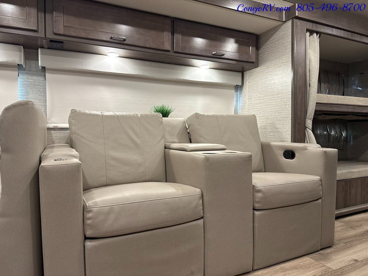 2023 Winnebago Forza 38W Triple Slide Outs Bunkhouse Loft Bed 2 Bath  Cummins Turbo Diesel 45k Miles - Photo 16 - Thousand Oaks, CA 91360