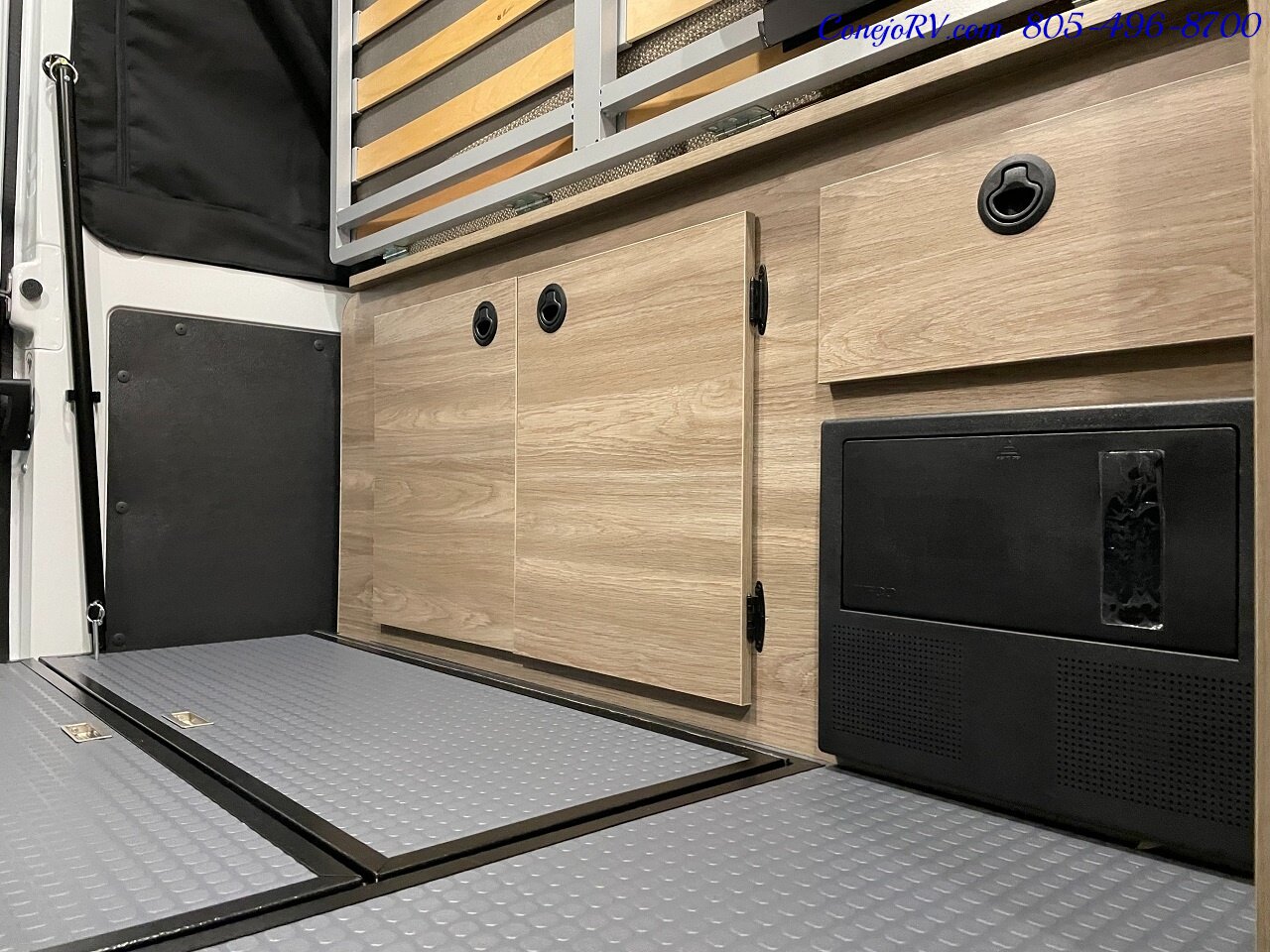 2023 WINNEBAGO Solis 59P Murphy Bed Pop Top Full Galley New Chassis  Adaptive Cruise - Photo 21 - Thousand Oaks, CA 91360