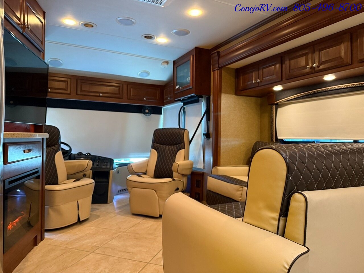 2014 Thor Tuscany 40EX Cummins ISB Diesel Engine Triple Slide Outs King Bed Bath & 1/2 Full Body Paint 34K Miles - Photo 17 - Thousand Oaks, CA 91360