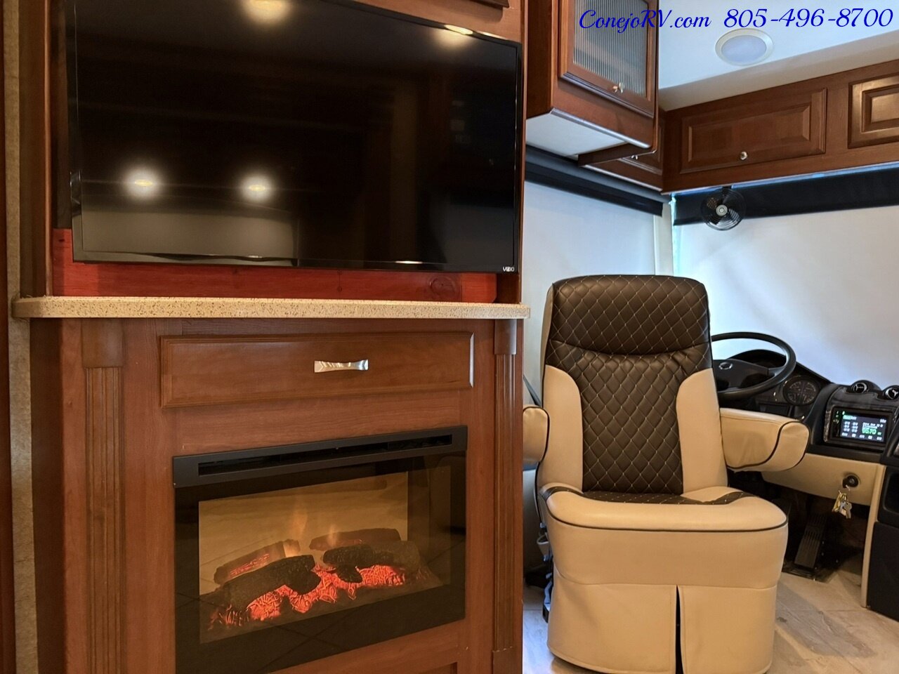 2014 Thor Tuscany 40EX Cummins ISB Diesel Engine Triple Slide Outs King Bed Bath & 1/2 Full Body Paint 34K Miles - Photo 9 - Thousand Oaks, CA 91360