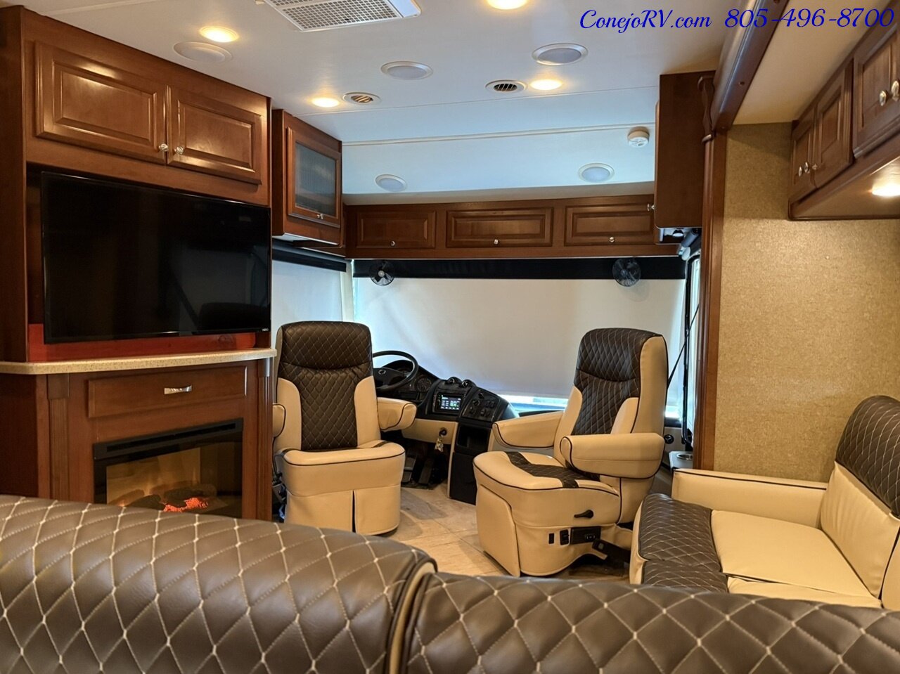 2014 Thor Tuscany 40EX Cummins ISB Diesel Engine Triple Slide Outs King Bed Bath & 1/2 Full Body Paint 34K Miles - Photo 18 - Thousand Oaks, CA 91360