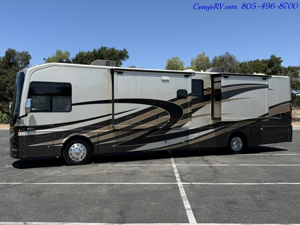 2014 Thor Tuscany 40EX Cummins ISB Diesel Engine Triple Slide Outs King Bed Bath & 1/2 Full Body Paint 34K Miles - Photo 3 - Thousand Oaks, CA 91360
