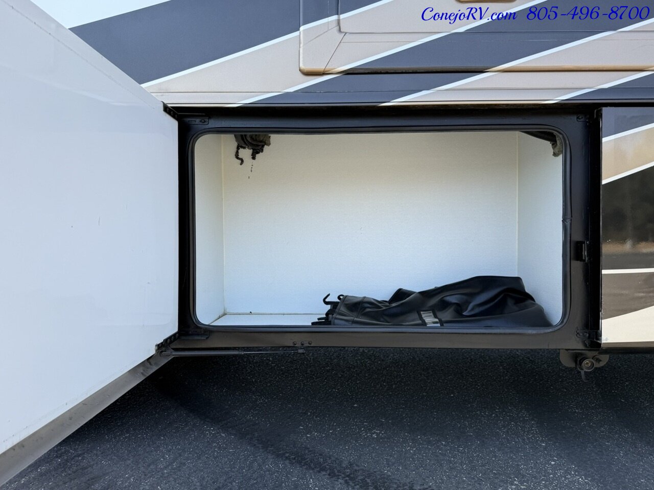 2014 Thor Tuscany 40EX Cummins ISB Diesel Engine Triple Slide Outs King Bed Bath & 1/2 Full Body Paint 34K Miles - Photo 59 - Thousand Oaks, CA 91360