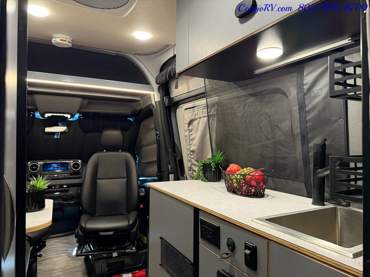 2024 Winnebago Revel 44EC 2.5-2 AWD Sprinter Mercedes Turbo Diesel, 16.8KWH Lithionics System 15K Miles - Photo 32 - Thousand Oaks, CA 91360