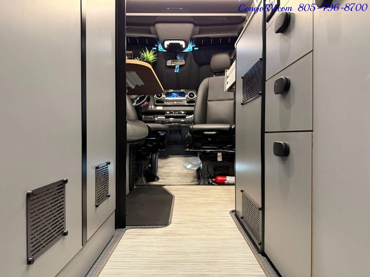 2024 Winnebago Revel 44EC 2.5-2 AWD Sprinter Mercedes Turbo Diesel, 16.8KWH Lithionics System 15K Miles - Photo 16 - Thousand Oaks, CA 91360