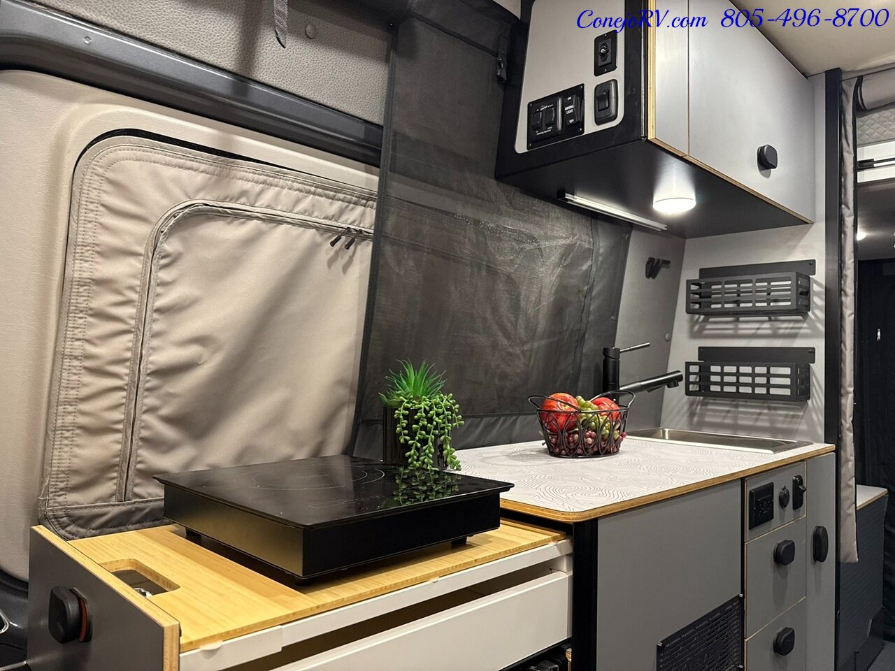 2024 Winnebago Revel 44EC 2.5-2 AWD Sprinter Mercedes Turbo Diesel, 16.8KWH Lithionics System 15K Miles - Photo 15 - Thousand Oaks, CA 91360