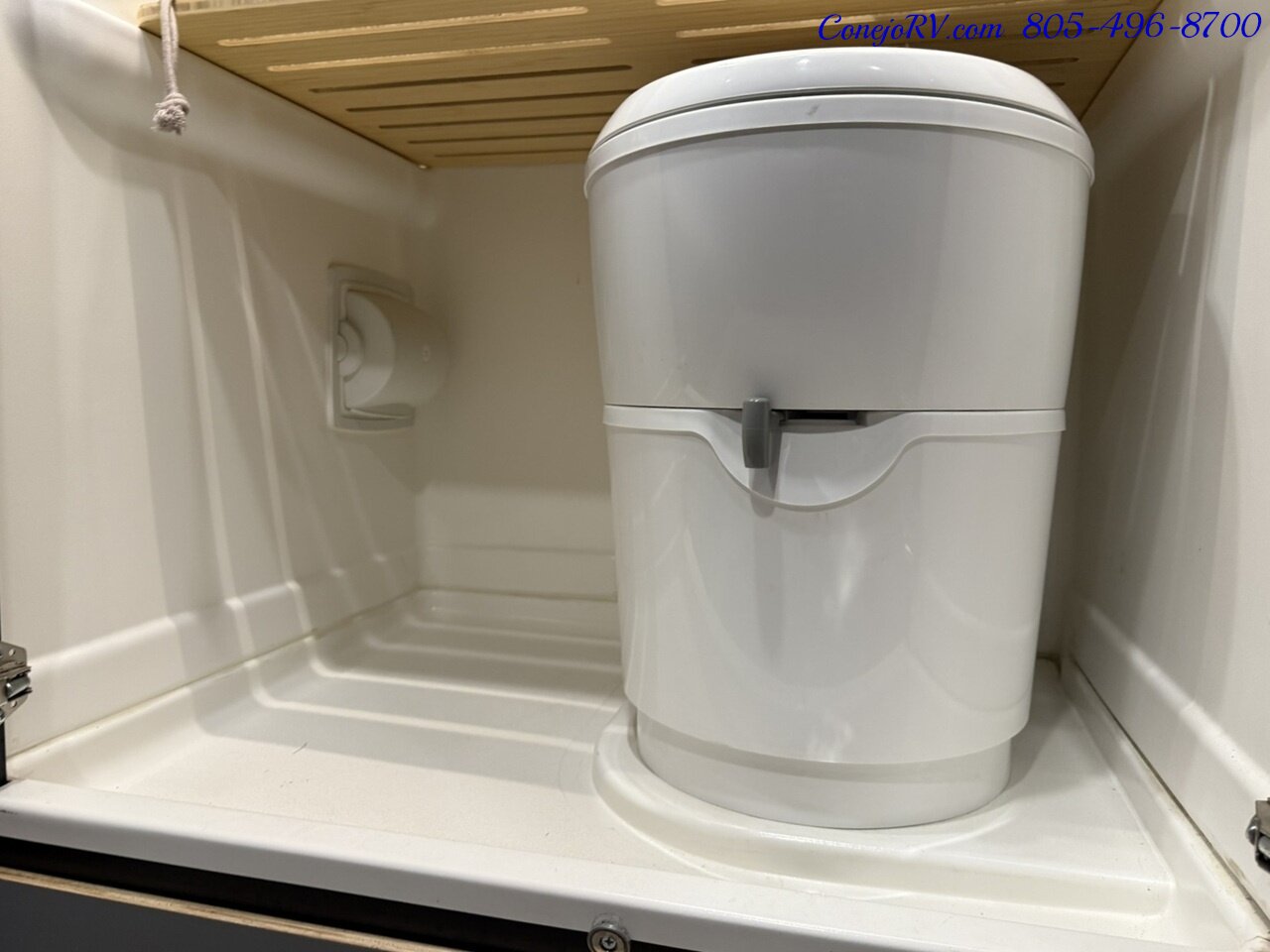 2024 Winnebago Revel 44EC 2.5-2 AWD Sprinter Mercedes Turbo Diesel, 16.8KWH Lithionics System 15K Miles - Photo 20 - Thousand Oaks, CA 91360