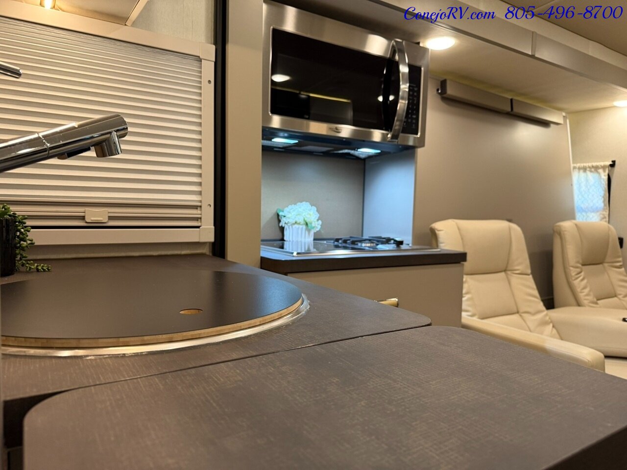 2024 Winnebago View 24T Slide-Out Murphy Bed Mercedes Turbo Diesel   - Photo 14 - Thousand Oaks, CA 91360
