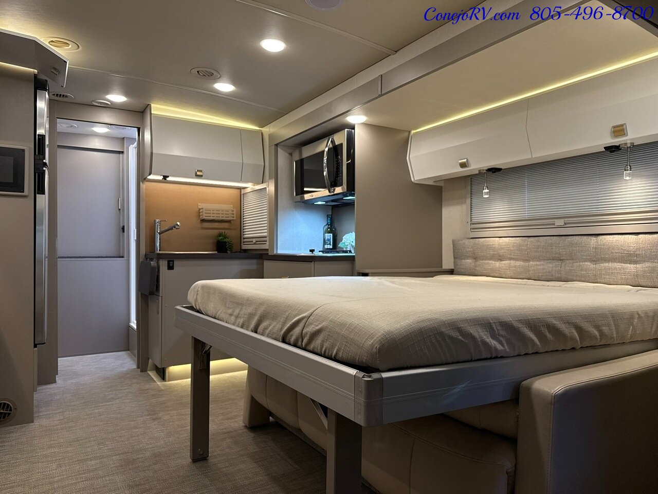 2024 Winnebago View 24T Slide-Out Murphy Bed Mercedes Turbo Diesel   - Photo 27 - Thousand Oaks, CA 91360