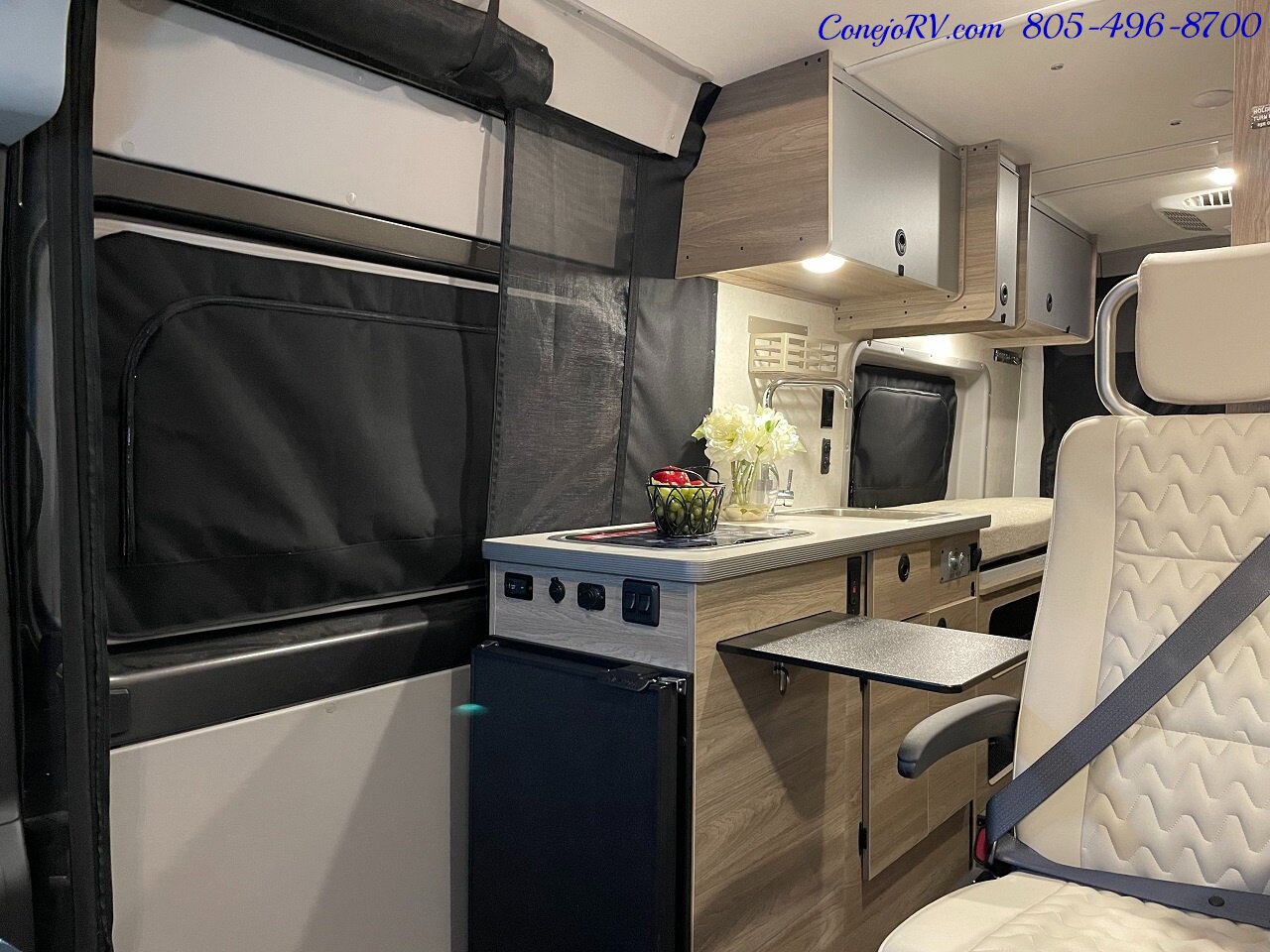 2023 WINNEBAGO Solis 59PX Murphy Bed Pop Top Full Galley New Chassis   - Photo 9 - Thousand Oaks, CA 91360