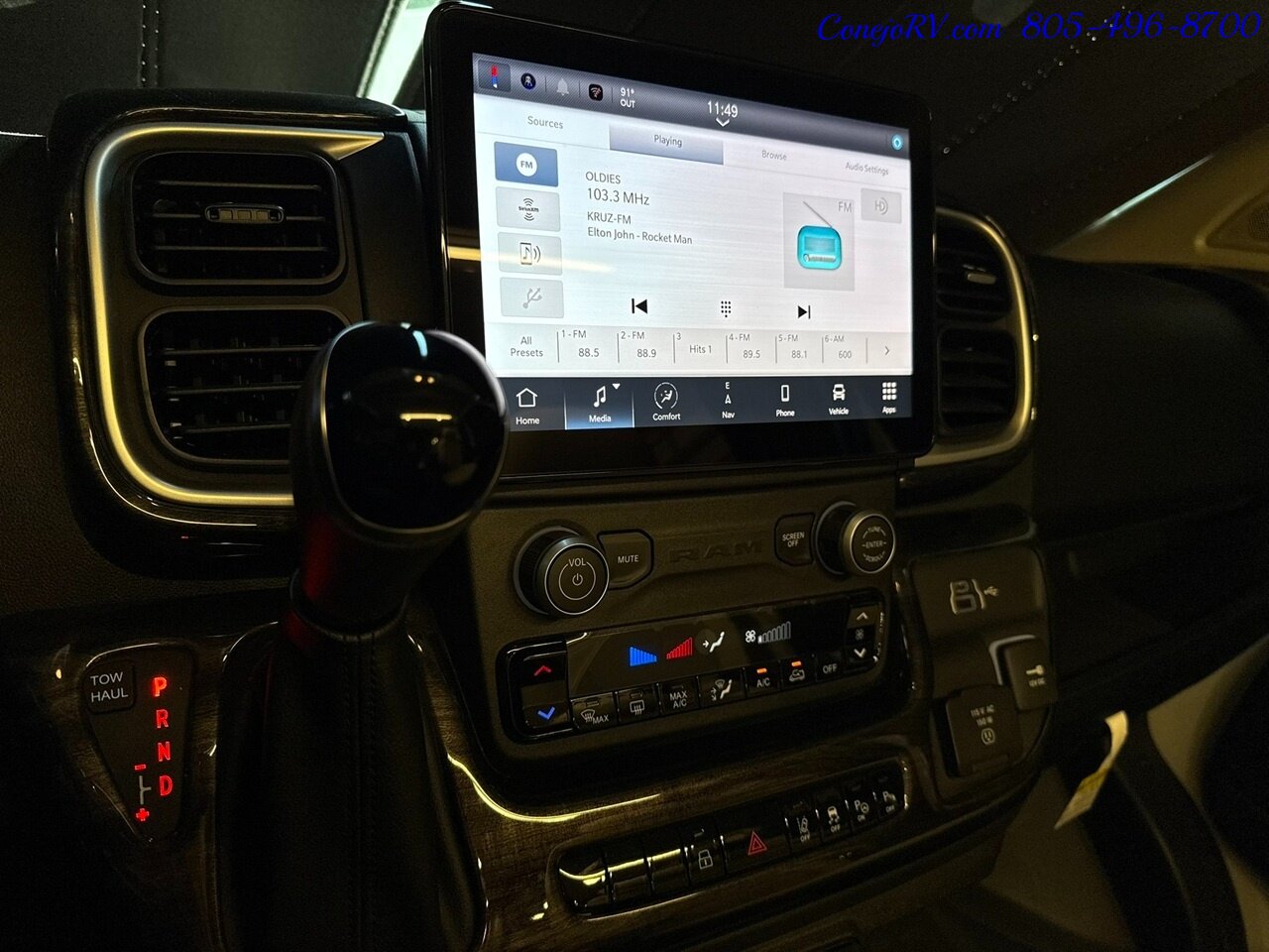 2025 Winnebago Travato 59GL Murphy Bed Pure3 Energy Management System  Touring Coach - Photo 35 - Thousand Oaks, CA 91360