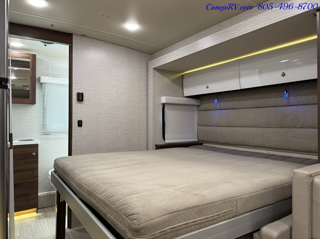 2020 Winnebago View 24D Full Wall Slide-Out Mercedes Turbo Diesel Full Body Paint 21K Miles Pre Covid Build - Photo 24 - Thousand Oaks, CA 91360