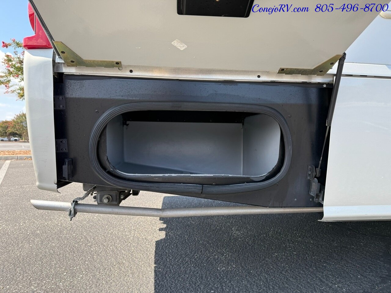 2020 Winnebago View 24D Full Wall Slide-Out Mercedes Turbo Diesel Full Body Paint 21K Miles Pre Covid Build - Photo 44 - Thousand Oaks, CA 91360