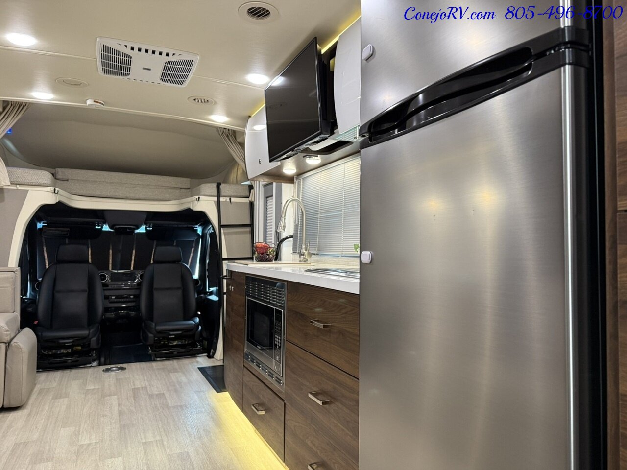 2020 Winnebago View 24D Full Wall Slide-Out Mercedes Turbo Diesel Full Body Paint 21K Miles Pre Covid Build - Photo 28 - Thousand Oaks, CA 91360