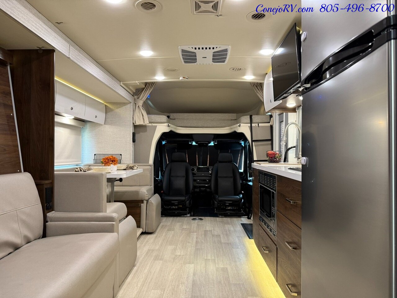 2020 Winnebago View 24D Full Wall Slide-Out Mercedes Turbo Diesel Full Body Paint 21K Miles Pre Covid Build - Photo 26 - Thousand Oaks, CA 91360