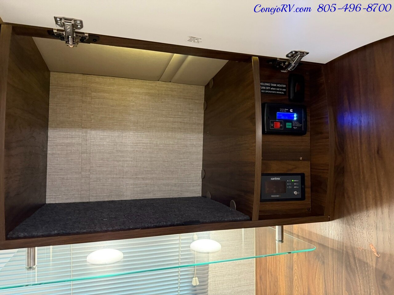 2020 Winnebago View 24D Full Wall Slide-Out Mercedes Turbo Diesel Full Body Paint 21K Miles Pre Covid Build - Photo 17 - Thousand Oaks, CA 91360