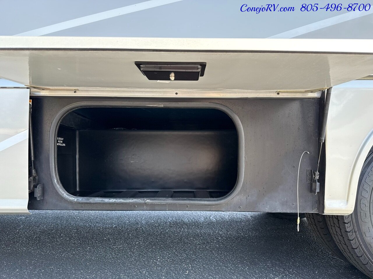 2020 Winnebago View 24D Full Wall Slide-Out Mercedes Turbo Diesel Full Body Paint 21K Miles Pre Covid Build - Photo 46 - Thousand Oaks, CA 91360