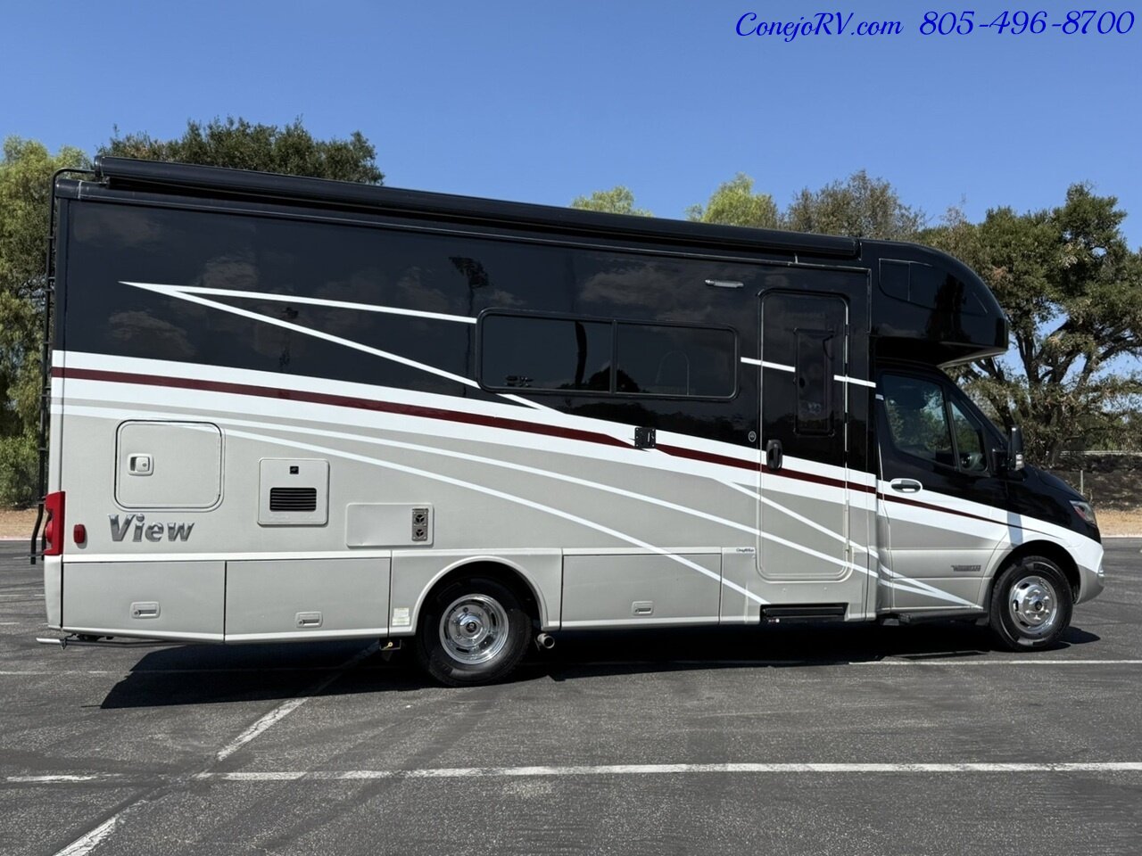 2020 Winnebago View 24D Full Wall Slide-Out Mercedes Turbo Diesel Full Body Paint 21K Miles Pre Covid Build - Photo 4 - Thousand Oaks, CA 91360