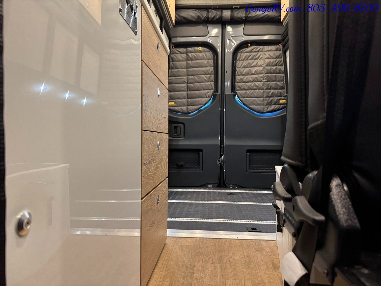 2025 Storyteller Overland Dark Mode OG AWD 16.8KWH Lithonics Lithium System Mercedes  Sprinter Turbo Diesel - Photo 13 - Thousand Oaks, CA 91360