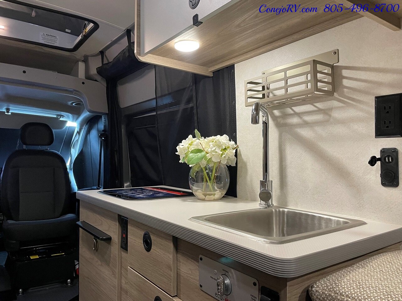 2023 WINNEBAGO Solis 59PX Murphy Bed Pop Top Full Galley New Chassis   - Photo 14 - Thousand Oaks, CA 91360