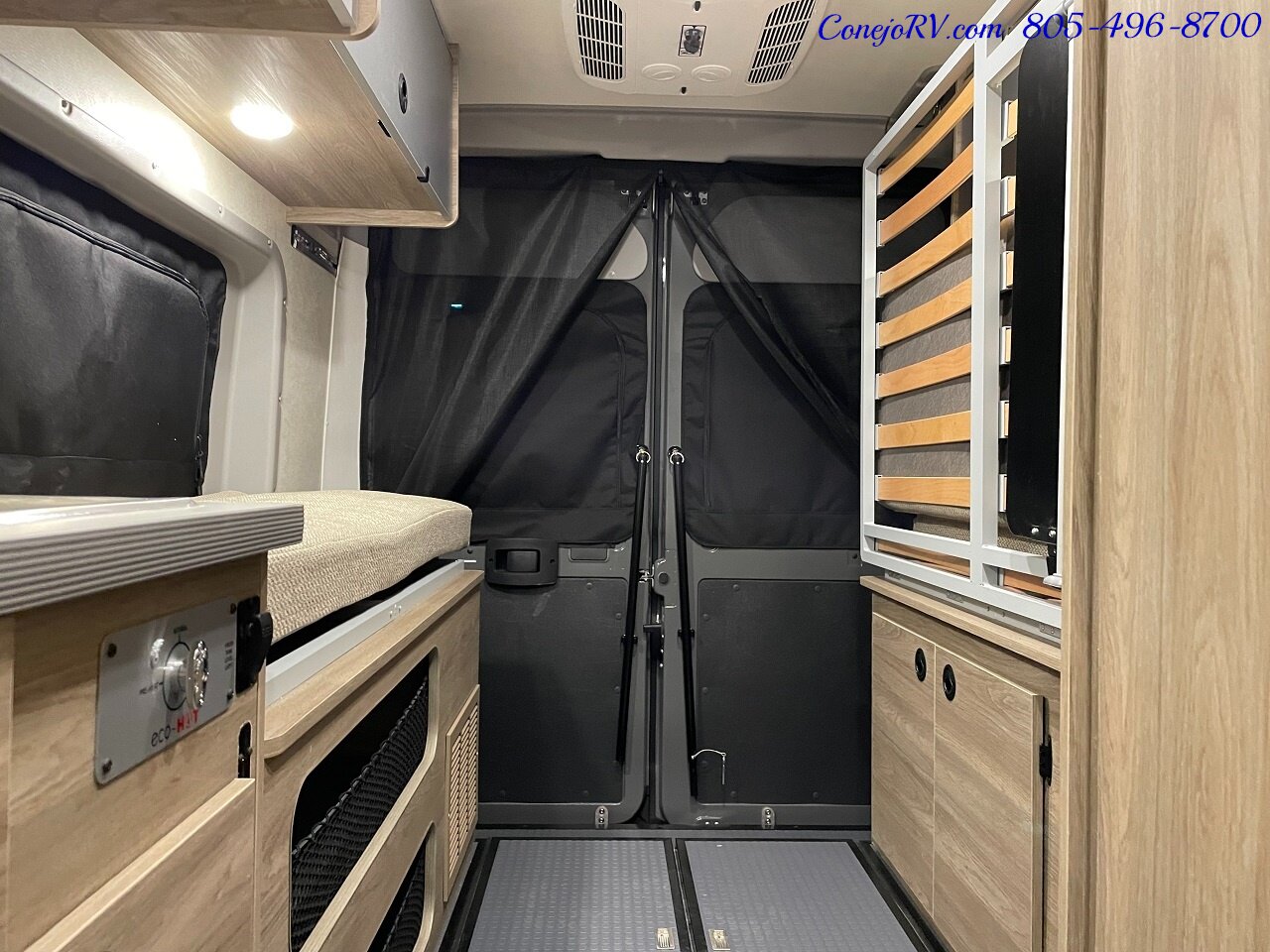 2023 WINNEBAGO Solis 59PX Murphy Bed Pop Top Full Galley New Chassis   - Photo 18 - Thousand Oaks, CA 91360