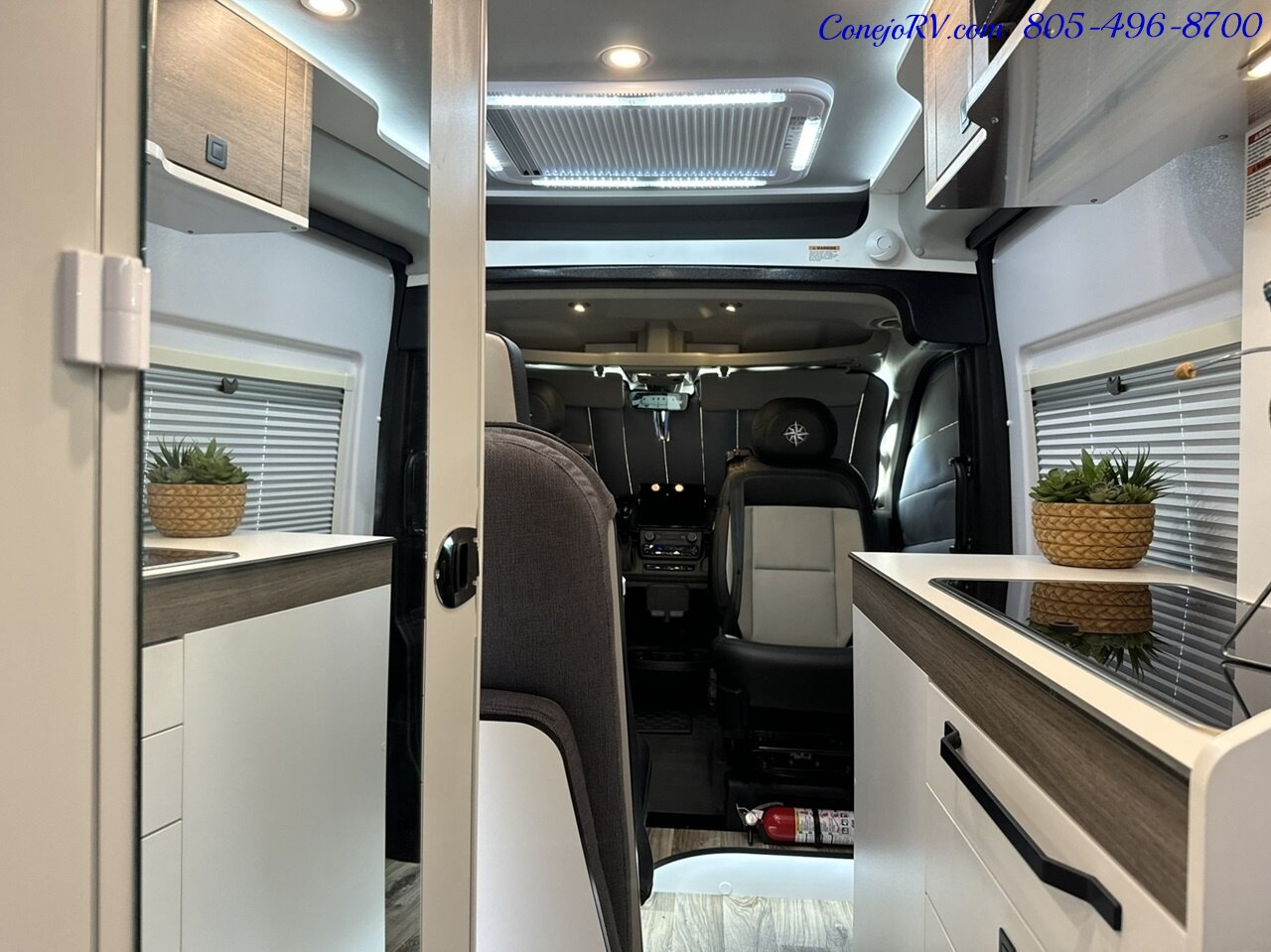 2025 Westfalia Wave Skylight 600AH Lithium System Folding Front Sofa   - Photo 32 - Thousand Oaks, CA 91360