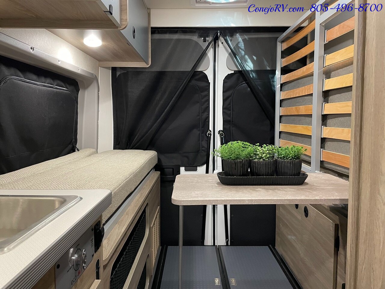 2023 WINNEBAGO Solis 59P Murphy Bed Pop Top Full Galley  New Chassis Adaptive Cruise - Photo 18 - Thousand Oaks, CA 91360