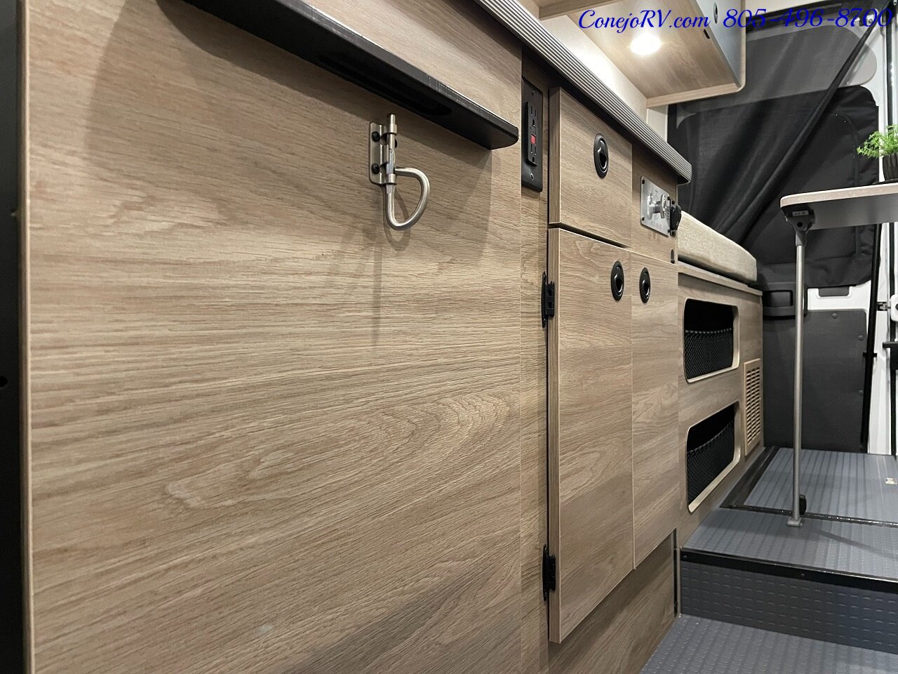 2023 WINNEBAGO Solis 59P Murphy Bed Pop Top Full Galley  New Chassis Adaptive Cruise - Photo 13 - Thousand Oaks, CA 91360