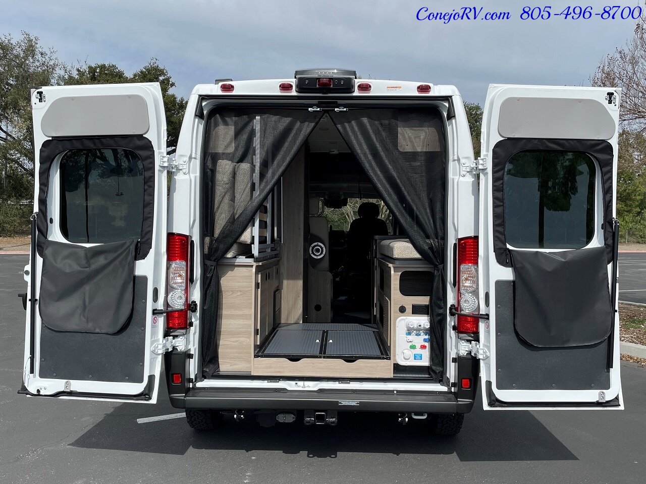 2023 WINNEBAGO Solis 59P Murphy Bed Pop Top Full Galley  New Chassis Adaptive Cruise - Photo 38 - Thousand Oaks, CA 91360