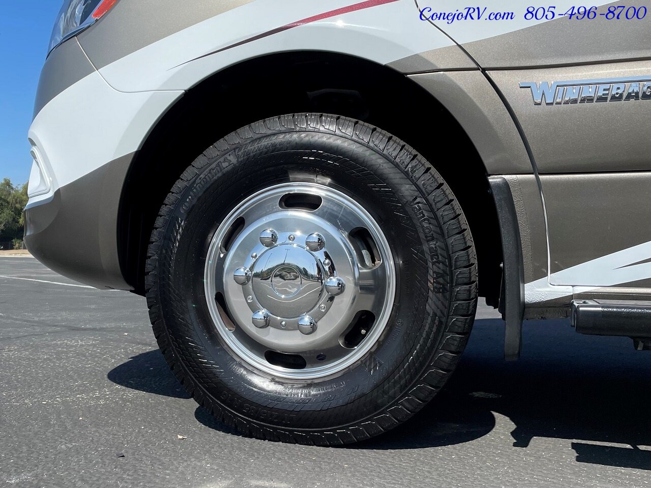 2024 Winnebago Navion 24D Full Wall Slide-Out Mercedes Turbo Diesel Full  Body Paint - Photo 47 - Thousand Oaks, CA 91360