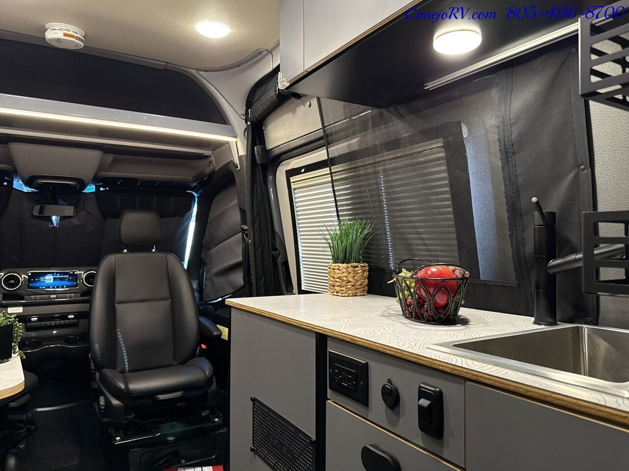 2024 Winnebago Revel 44EC 2.5-1 AWD Sprinter Mercedes Turbo Diesel, 8.4KWH Lithionics System 26K Miles - Photo 30 - Thousand Oaks, CA 91360