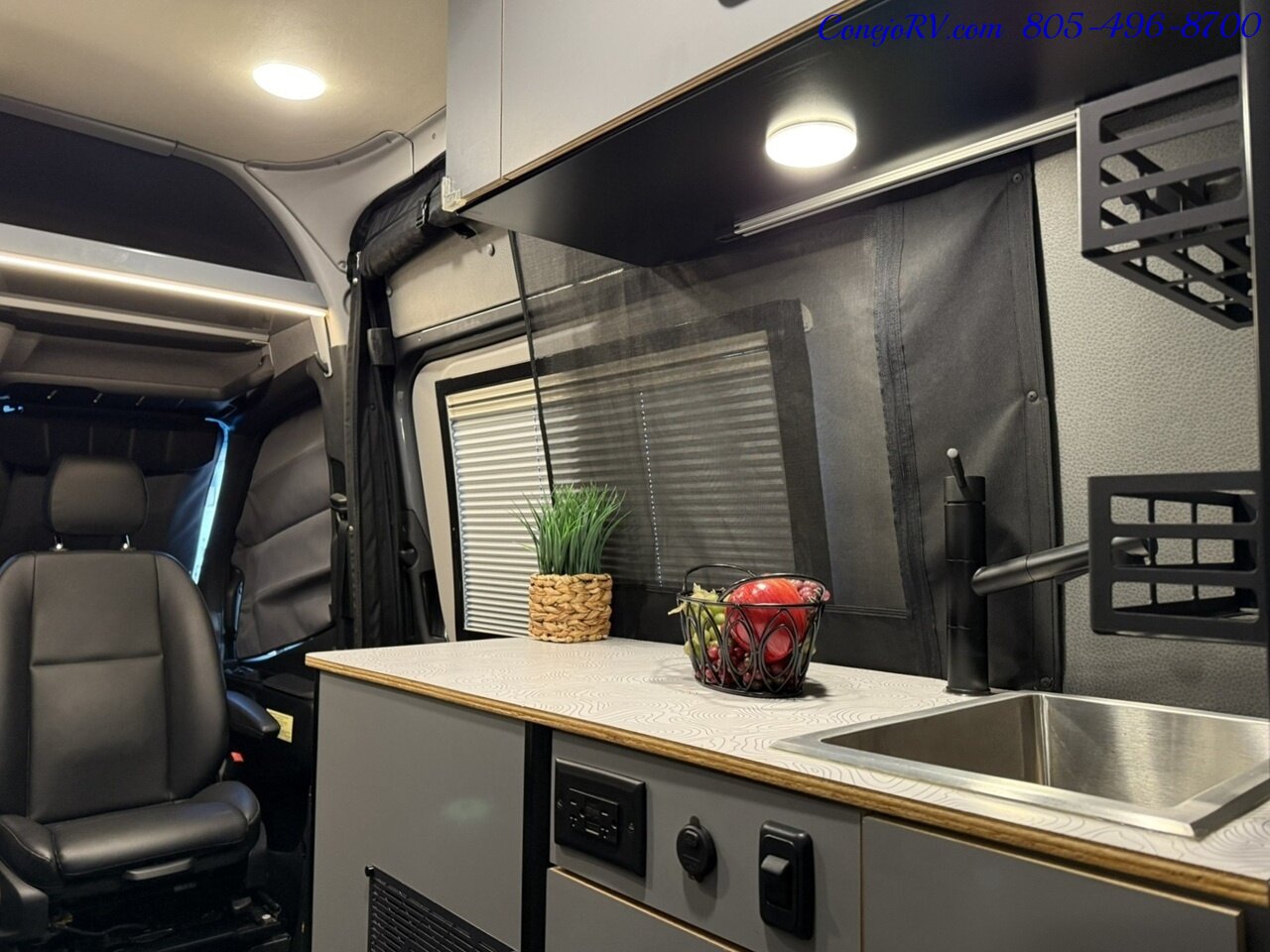 2024 Winnebago Revel 44EC 2.5-1 AWD Sprinter Mercedes Turbo Diesel, 8.4KWH Lithionics System 26K Miles - Photo 16 - Thousand Oaks, CA 91360