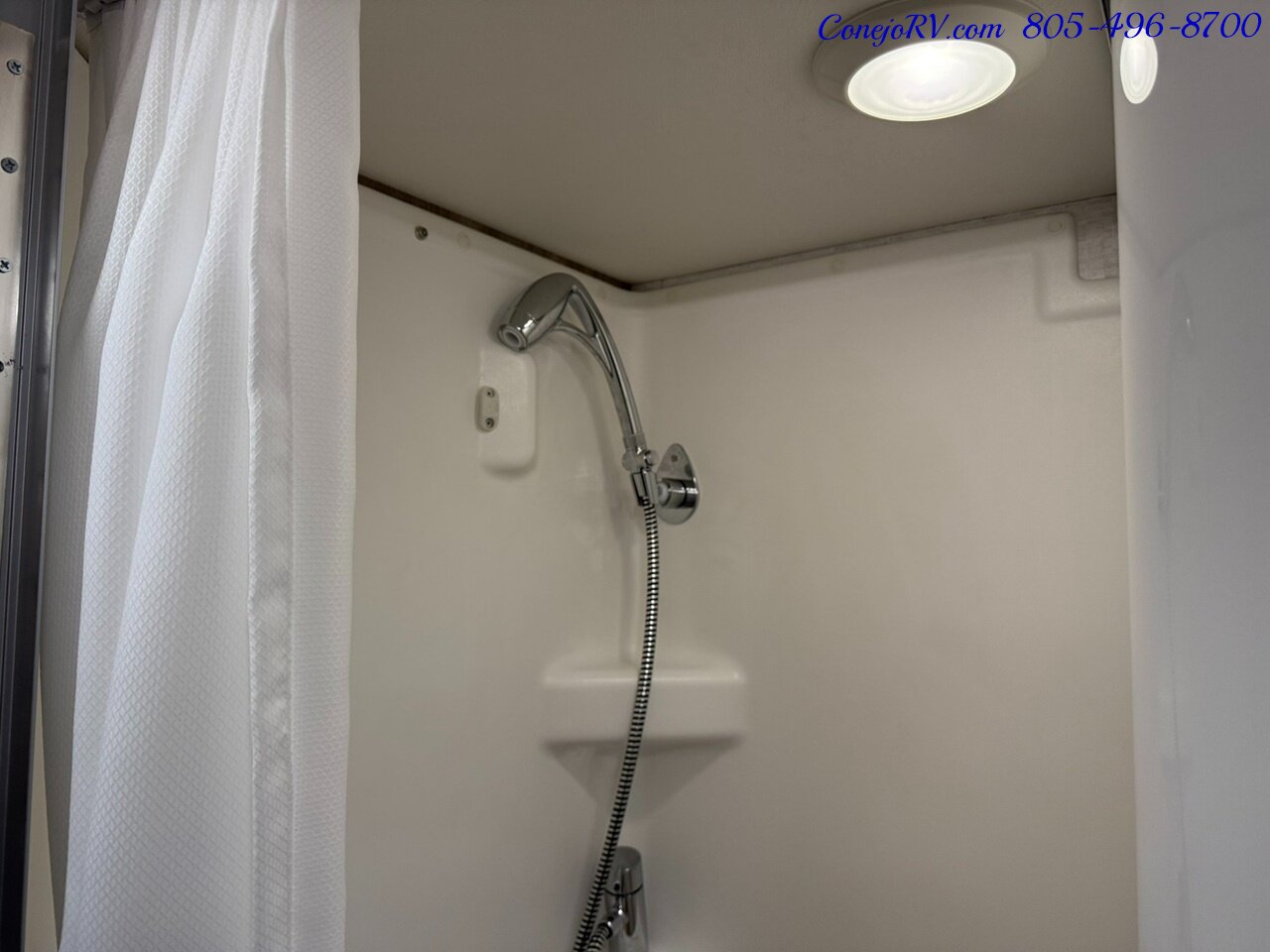 2026 Winnebago Ekko 22A Lithium Power 310HP All Wheel Drive   - Photo 19 - Thousand Oaks, CA 91360