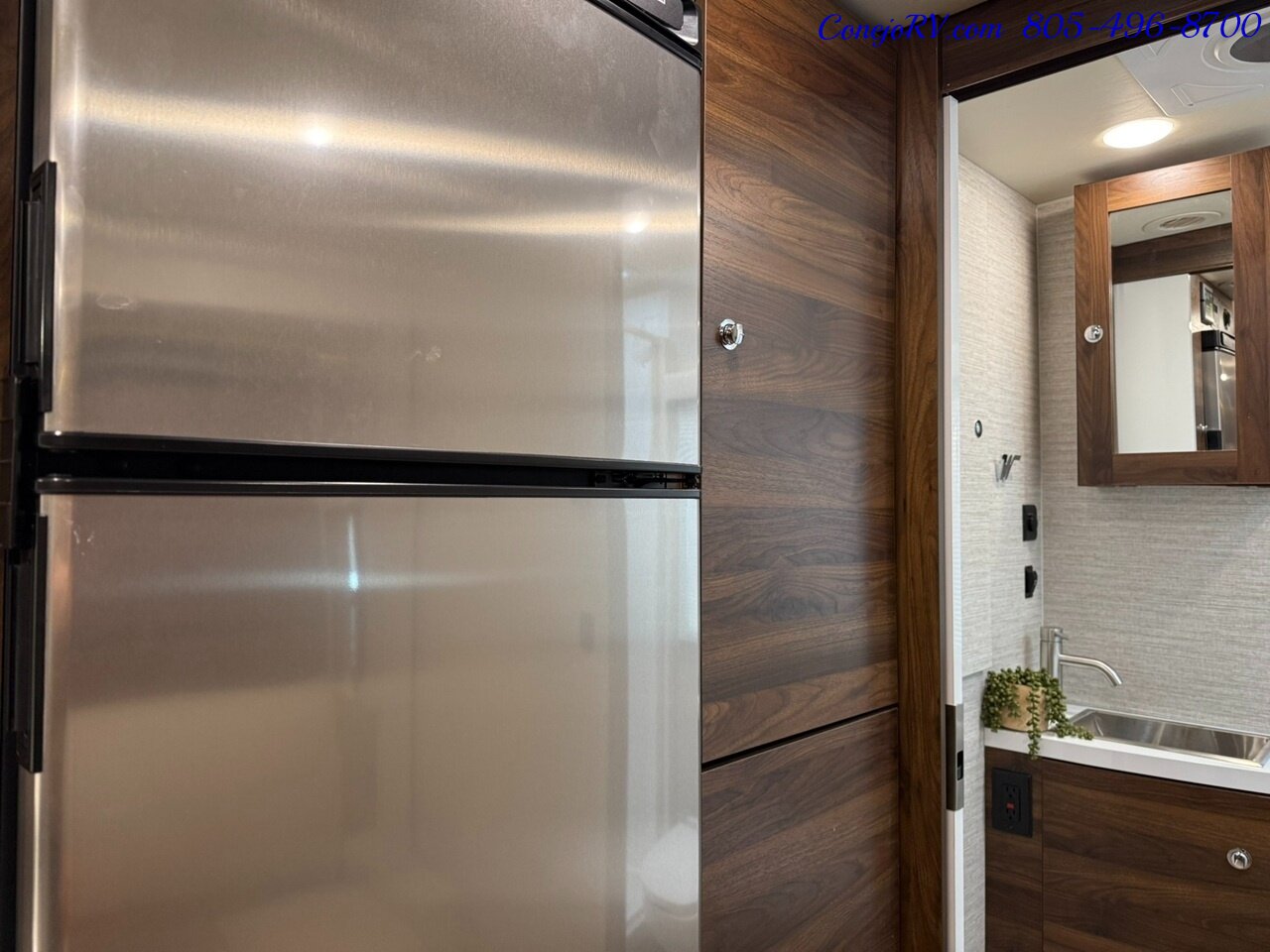 2022 Winnebago View 24D Full Wall Slide-Out Theater Seats Mercedes Turbo Diesel - Photo 15 - Thousand Oaks, CA 91360