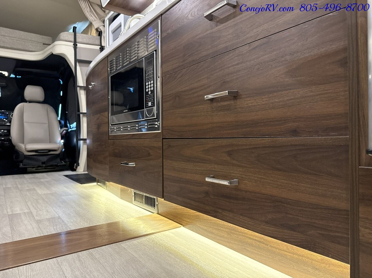 2022 Winnebago View 24D Full Wall Slide-Out Theater Seats Mercedes Turbo Diesel - Photo 17 - Thousand Oaks, CA 91360