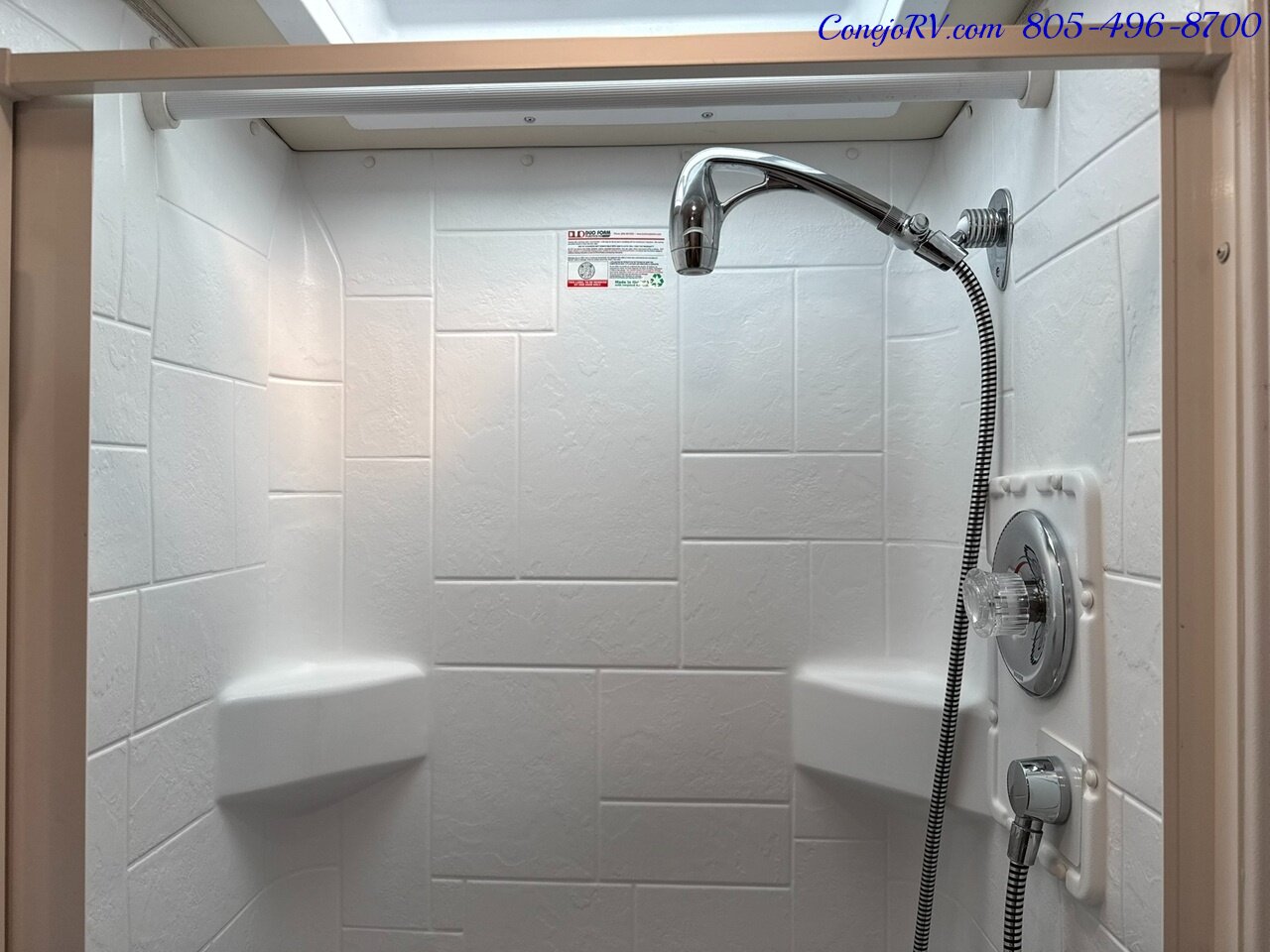 2022 Winnebago View 24D Full Wall Slide-Out Theater Seats Mercedes Turbo Diesel - Photo 20 - Thousand Oaks, CA 91360