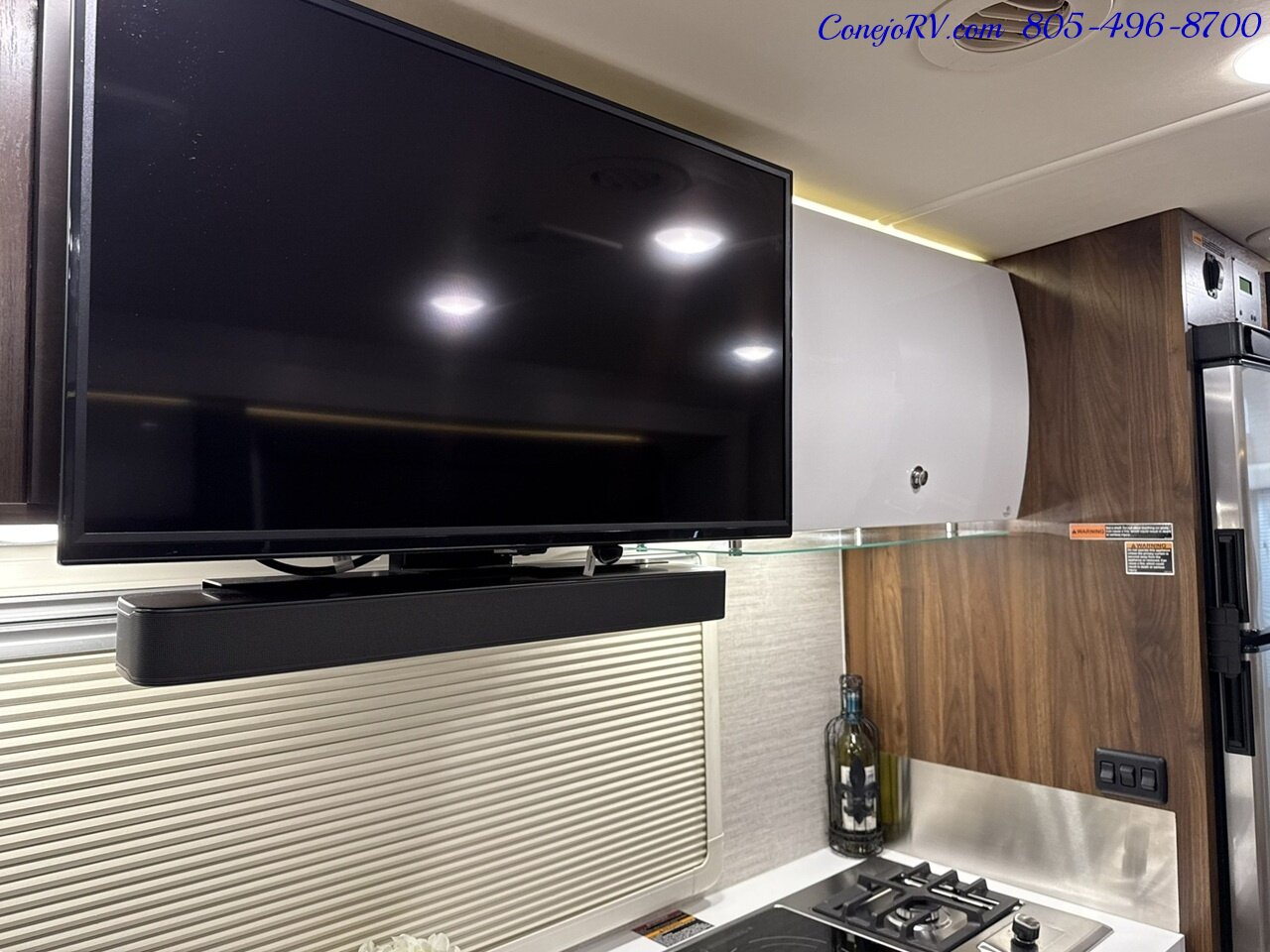 2022 Winnebago View 24D Full Wall Slide-Out Theater Seats Mercedes Turbo Diesel - Photo 14 - Thousand Oaks, CA 91360