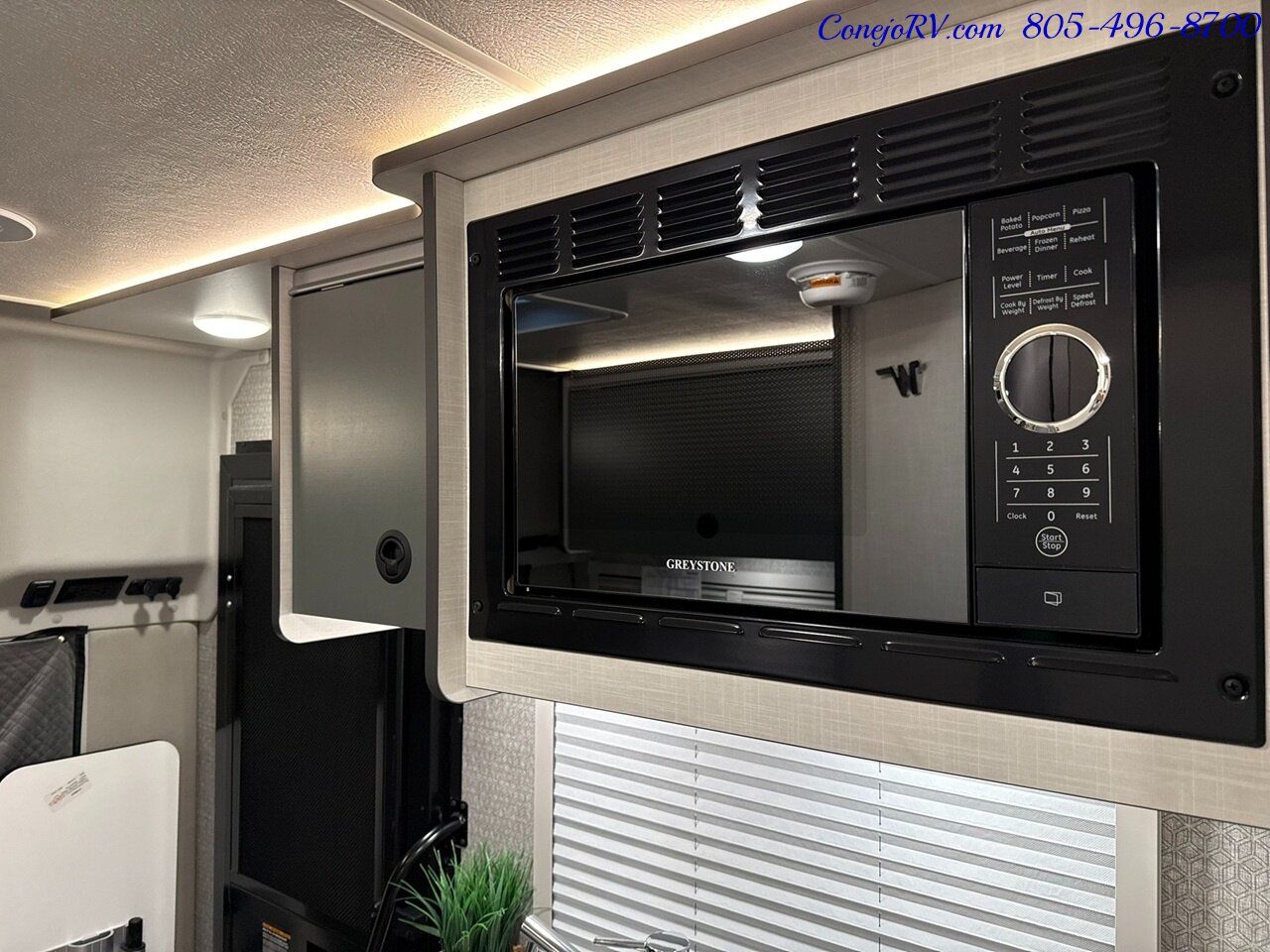 2026 Winnebago Ekko 22A Lithium Power 310HP All Wheel Drive - Photo 15 - Thousand Oaks, CA 91360