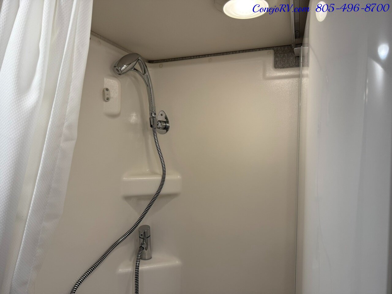 2026 Winnebago Ekko 22A Lithium Power 310HP All Wheel Drive - Photo 19 - Thousand Oaks, CA 91360