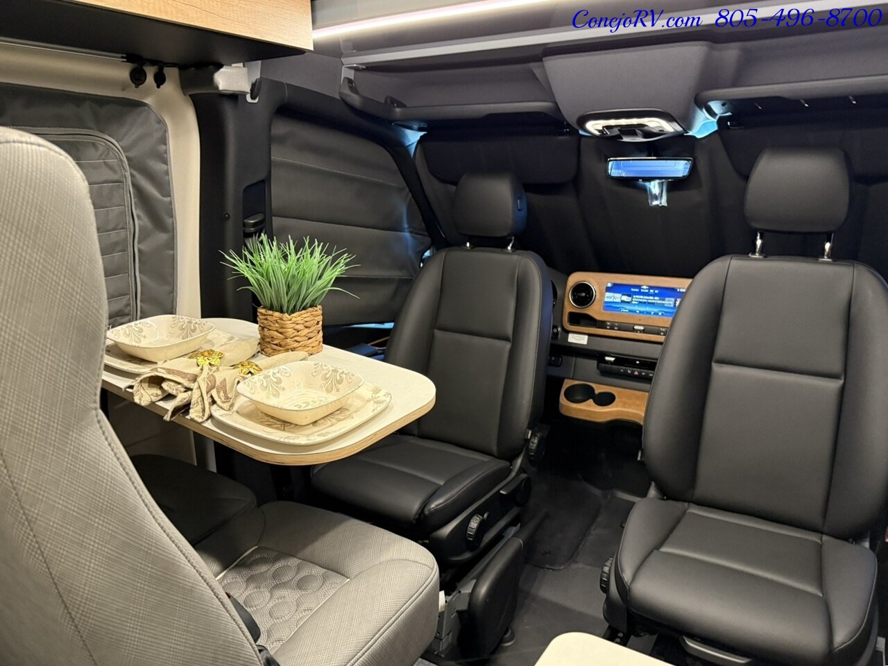 2026 Winnebago Revel 44E 2.5-2 AWD Sprinter Mercedes Turbo Diesel  16.8KWH Lithionics System Dealer Demo 4K Miles - Photo 32 - Thousand Oaks, CA 91360