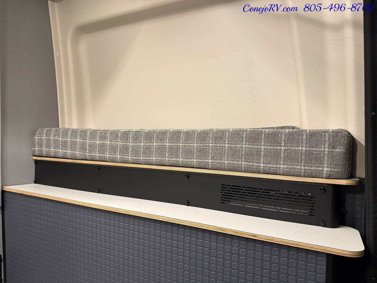 2026 Winnebago Revel 44E 2.5-2 AWD Sprinter Mercedes Turbo Diesel  16.8KWH Lithionics System Dealer Demo 4K Miles - Photo 26 - Thousand Oaks, CA 91360