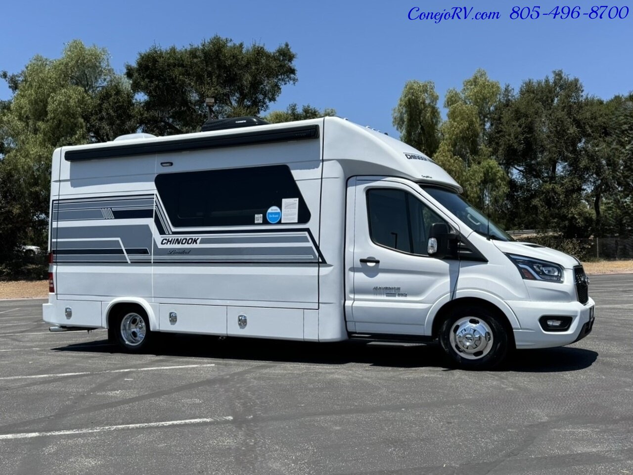 2024 Chinook Maverick DS Opposing Couches Ford Transit All Wheel Drive   - Photo 3 - Thousand Oaks, CA 91360