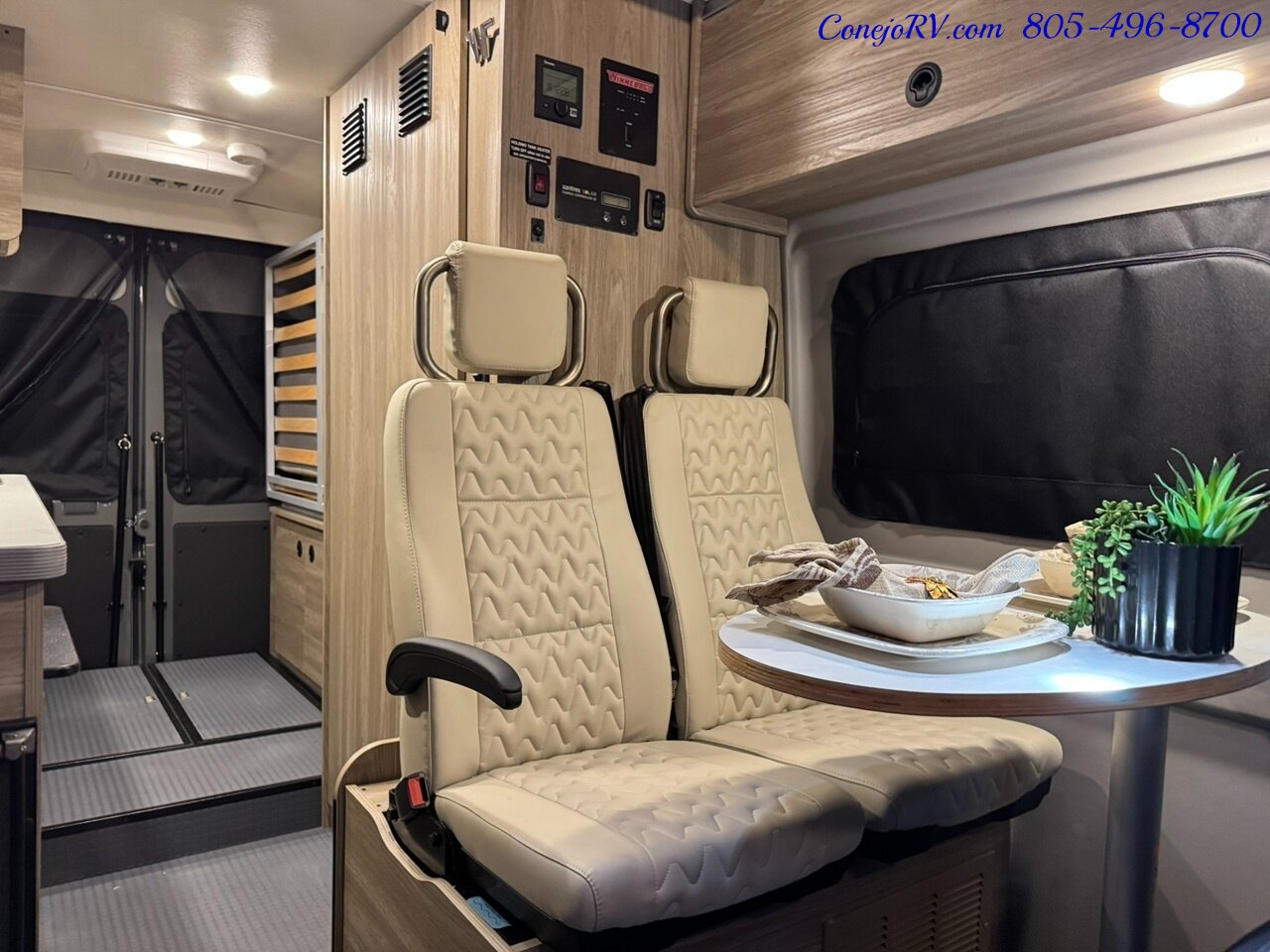 2025 Winnebago Solis 59P Pop Top Full Galley Roof AC - Photo 6 - Thousand Oaks, CA 91360