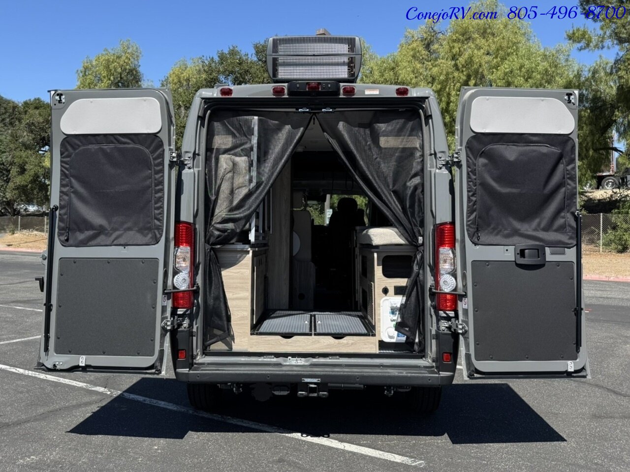 2025 Winnebago Solis 59P Pop Top Full Galley Roof AC - Photo 42 - Thousand Oaks, CA 91360