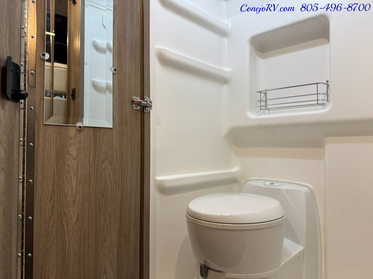 2025 Winnebago Solis 59P Pop Top Full Galley Roof AC - Photo 17 - Thousand Oaks, CA 91360