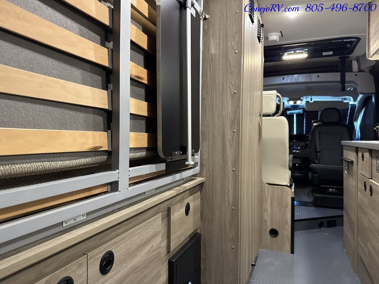 2025 Winnebago Solis 59P Pop Top Full Galley Roof AC - Photo 27 - Thousand Oaks, CA 91360