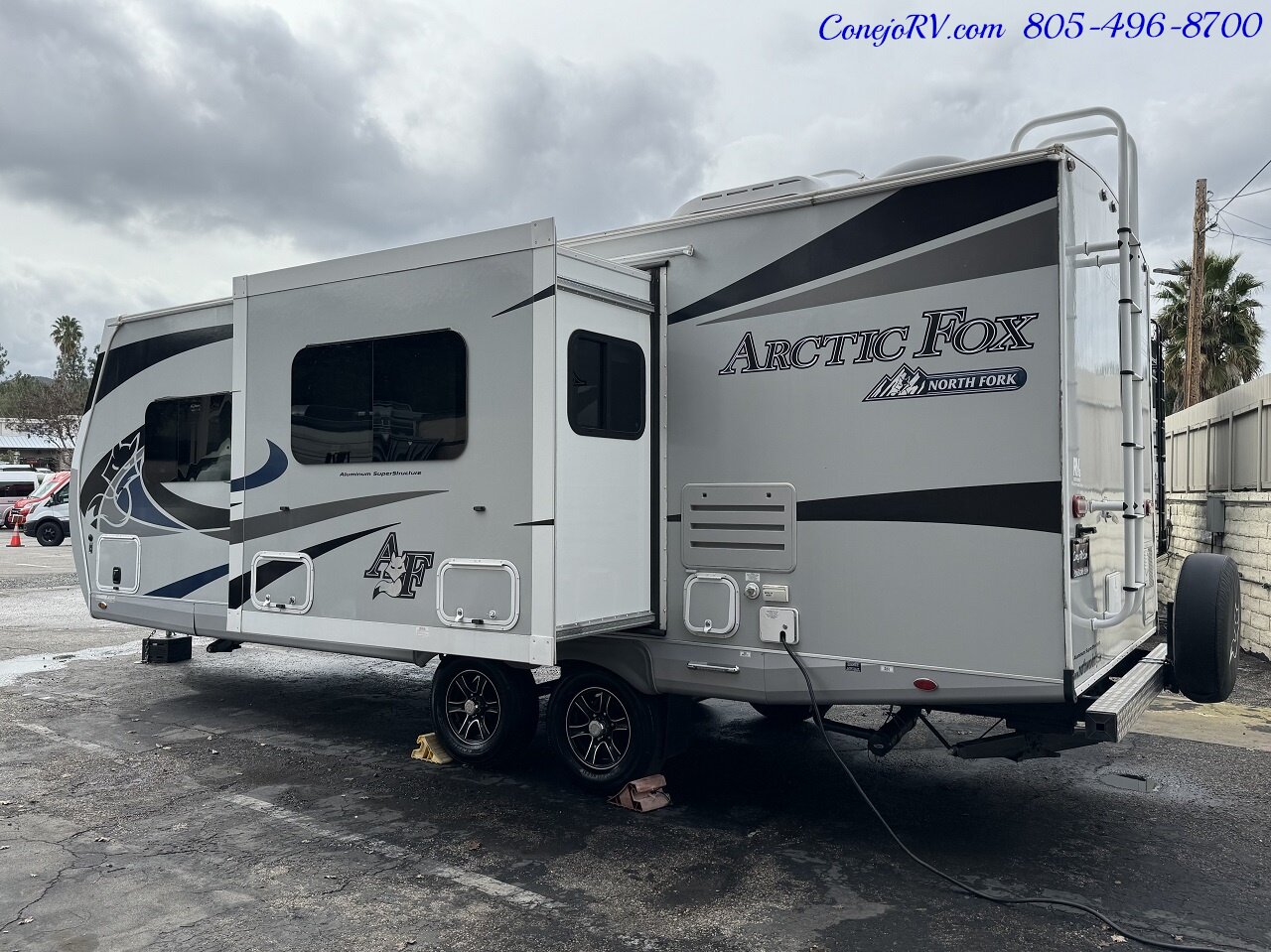 2021 Northwood Arctic Fox 25R Slide Out 27’ Travel Trailer   - Photo 2 - Thousand Oaks, CA 91360