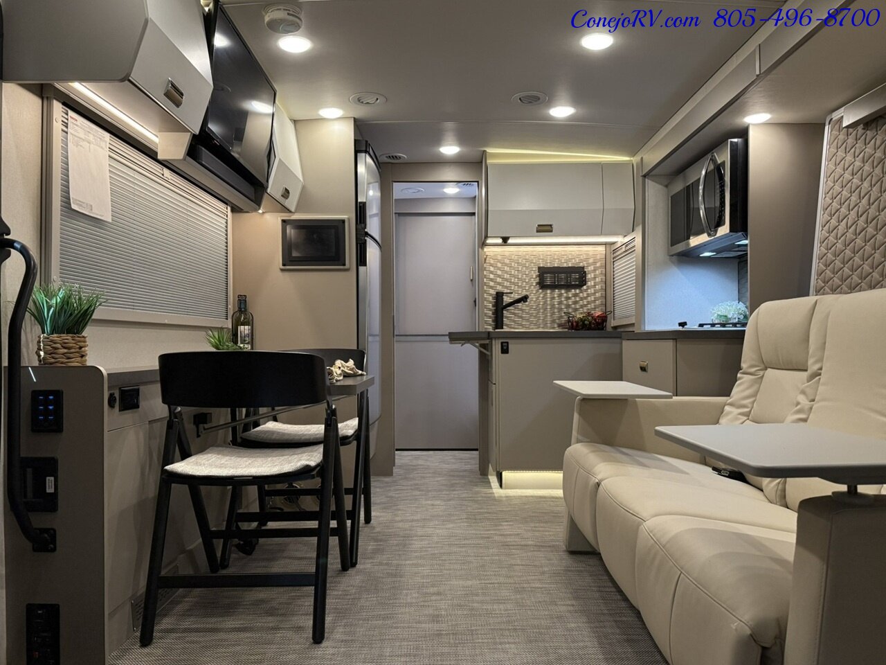 2025 Winnebago Navion 24T AWD Dealer Demo Slide-Out Murphy Bed Mercedes Turbo Diesel 3K Miles - Photo 5 - Thousand Oaks, CA 91360